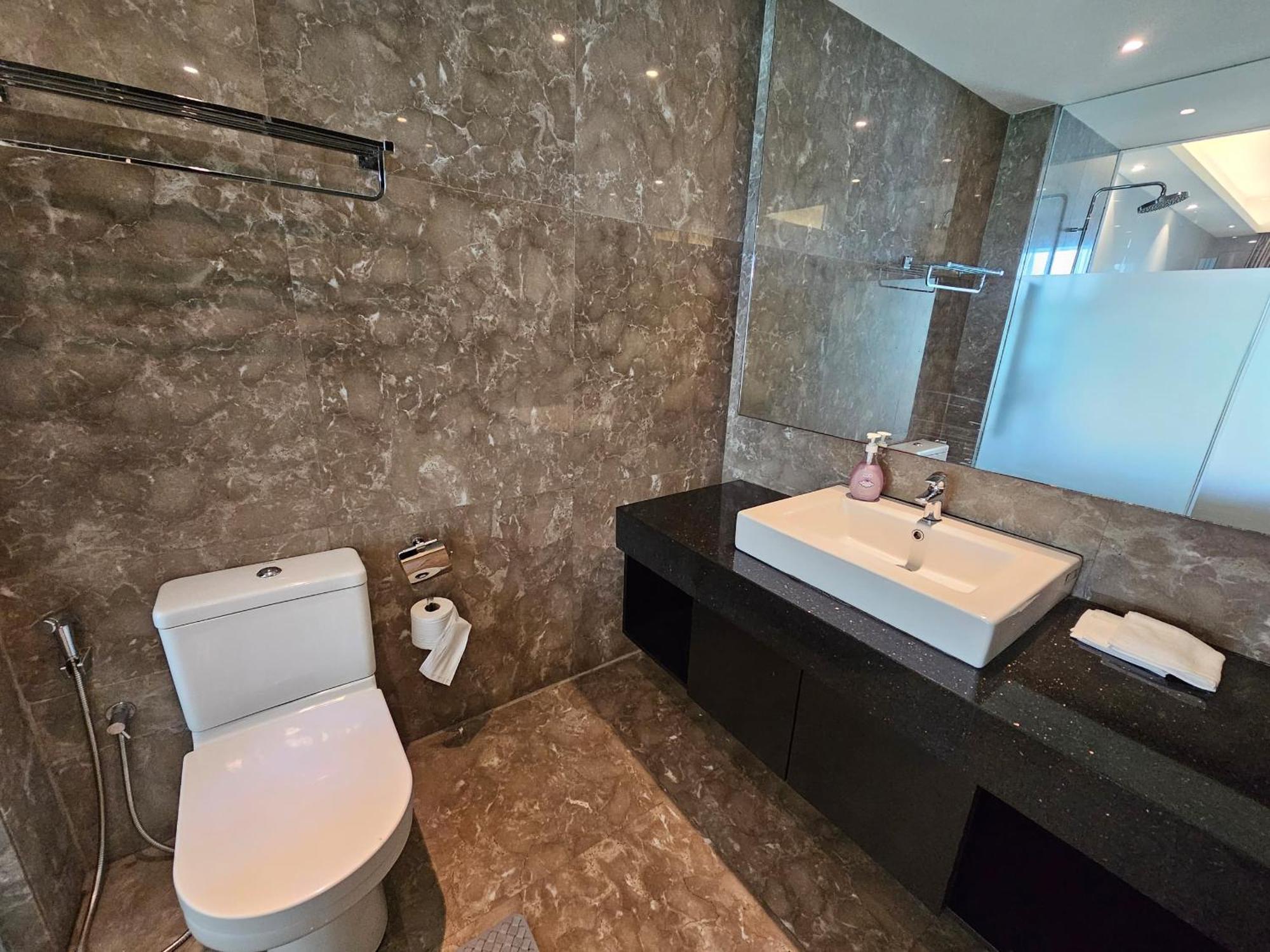 Shore Studio Rivercity View Melaka Zewnętrze zdjęcie